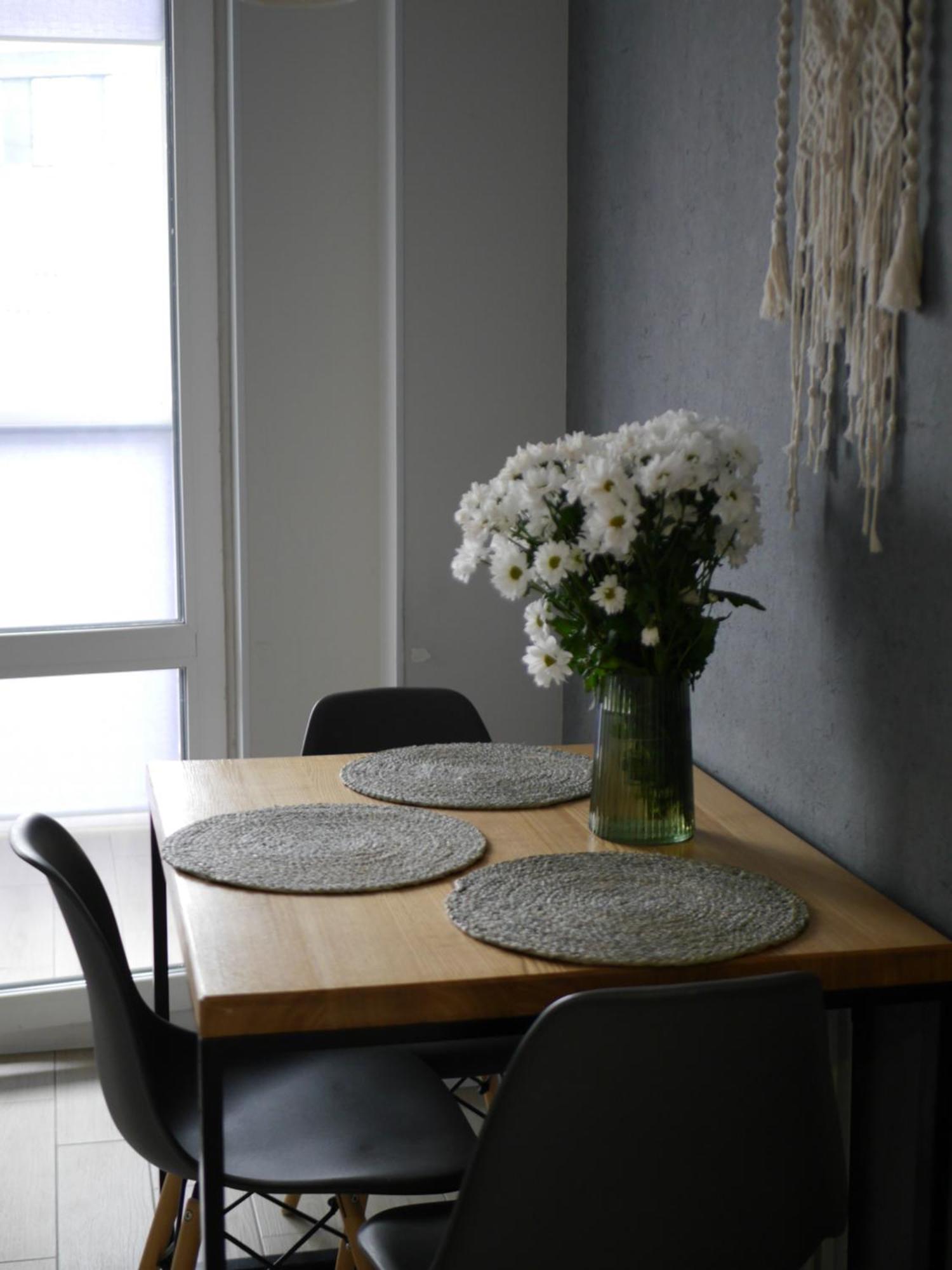 Prestige Apartments Ровно Экстерьер фото